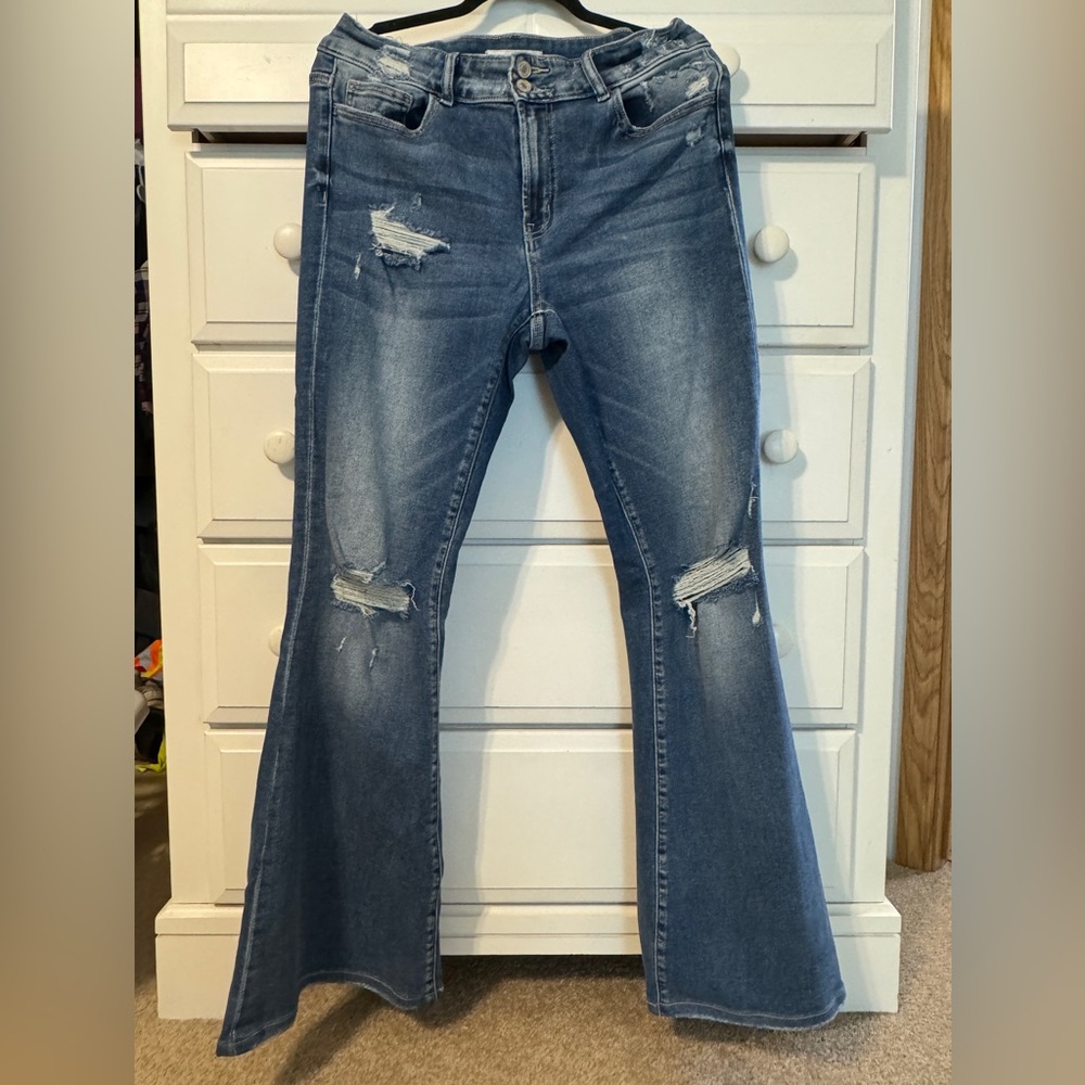 Zenana double button, medium wash, stretch, distressed flare jeans. Size 31